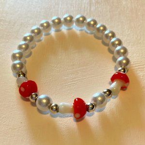 Mushroom and perl bracelet